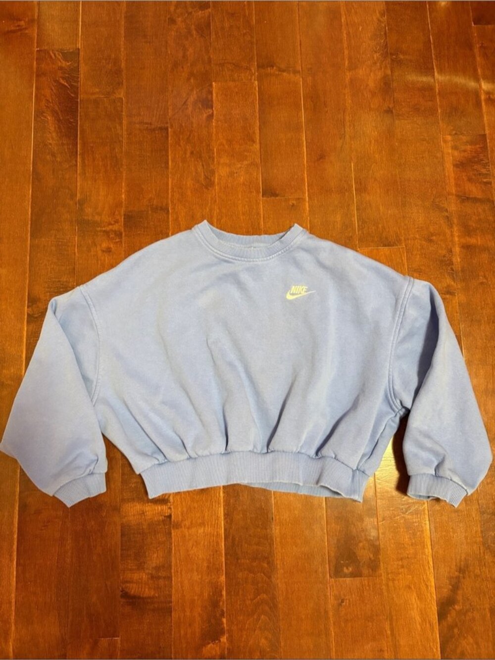 Nike Blue Cropped Crewneck Sweatshirt with Small Logo Size Large